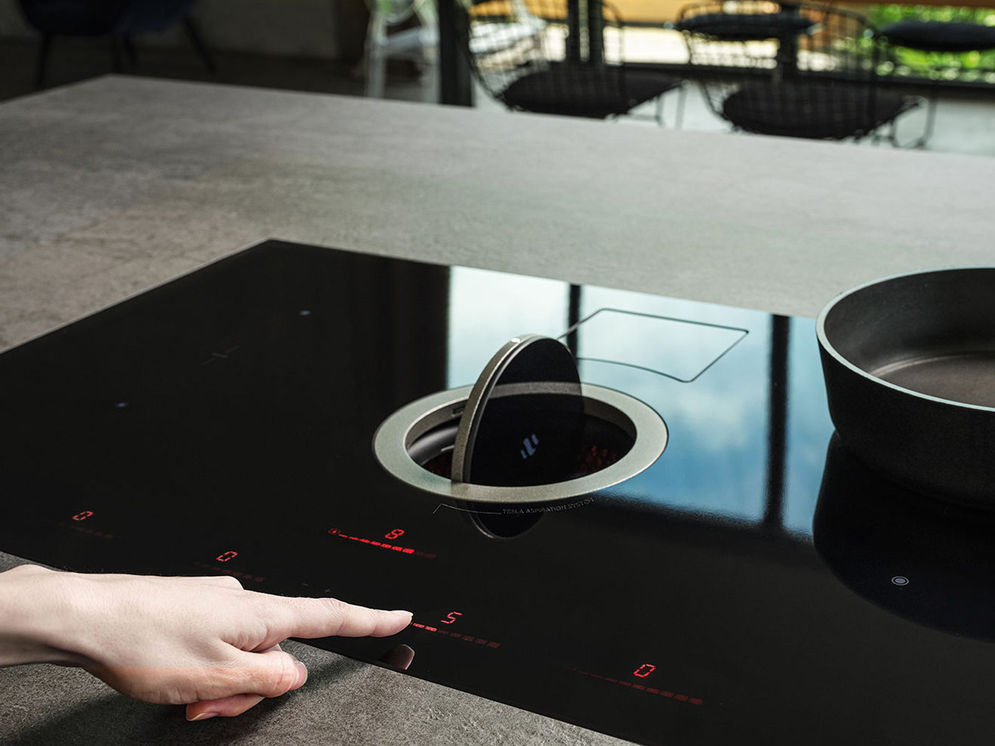 Bếp từ kết hợp máy hút mùi Elica NIKOLATESLA SWITCH BL/A/83 – PRF0146212 (Màu đen) - Ảnh 5